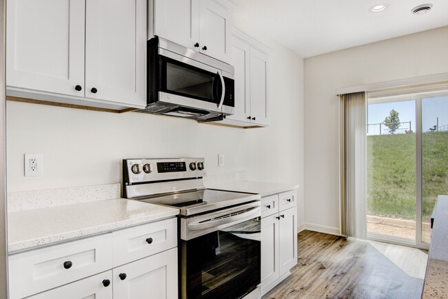 Foto del edificio - 2485 Cedarwood Ln