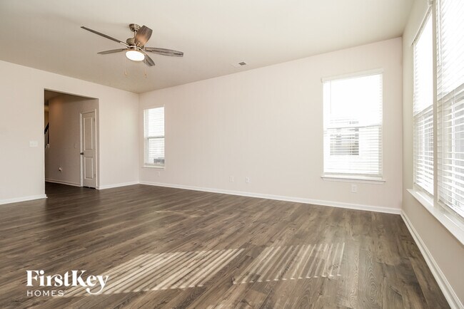 Building Photo - 208 Ashborne Ln