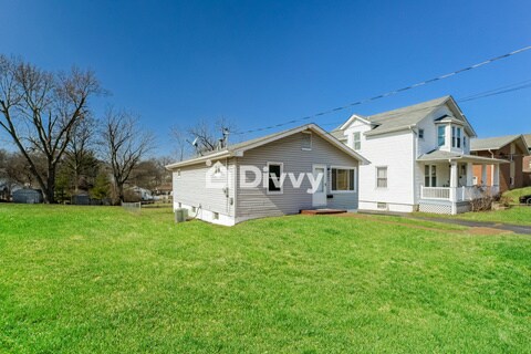 Foto del edificio - 2511 Hood Ave