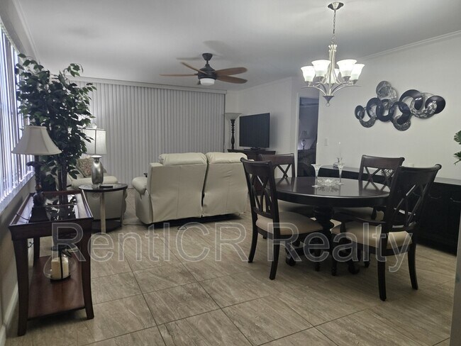 Foto del edificio - 14255 Rosemary Ln