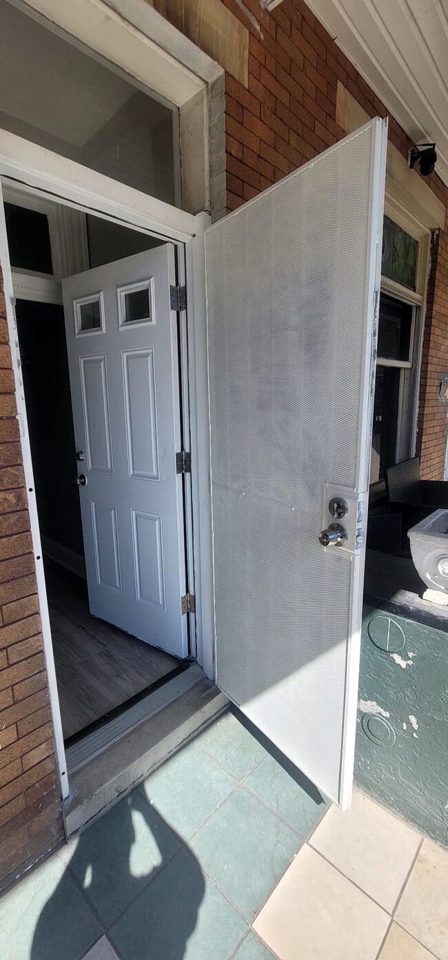 Photo - 1728 N Bentalou St Townhome