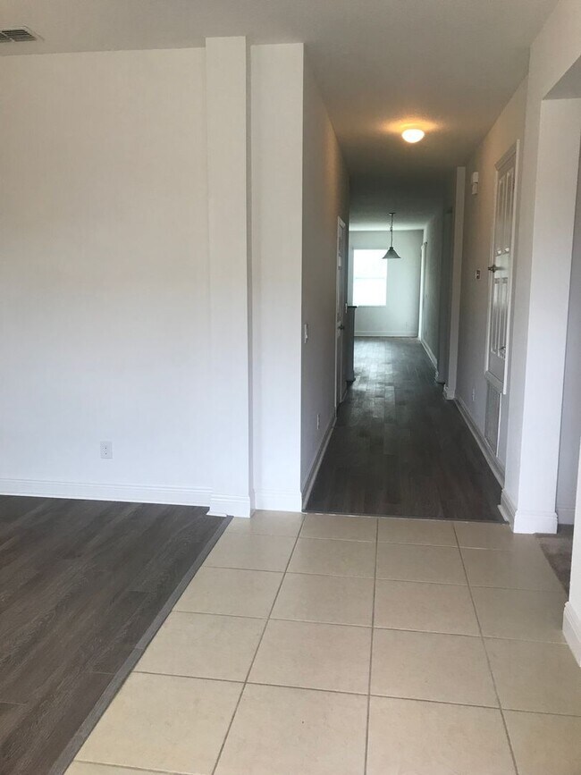 Building Photo - IMMEDIATE OCCUPANCY !!! 4 BEDS HOME!!! LAM...