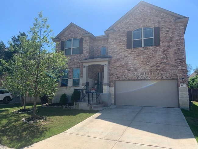 Building Photo - 5027 Italica Rd