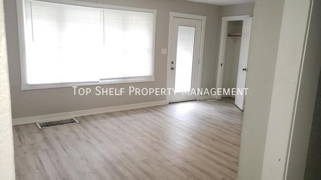 Foto del edificio - 7505 SW 12th St