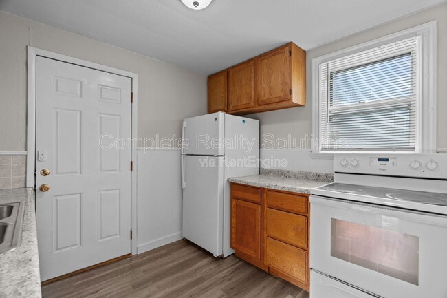 Building Photo - 4304 Springdale Ave