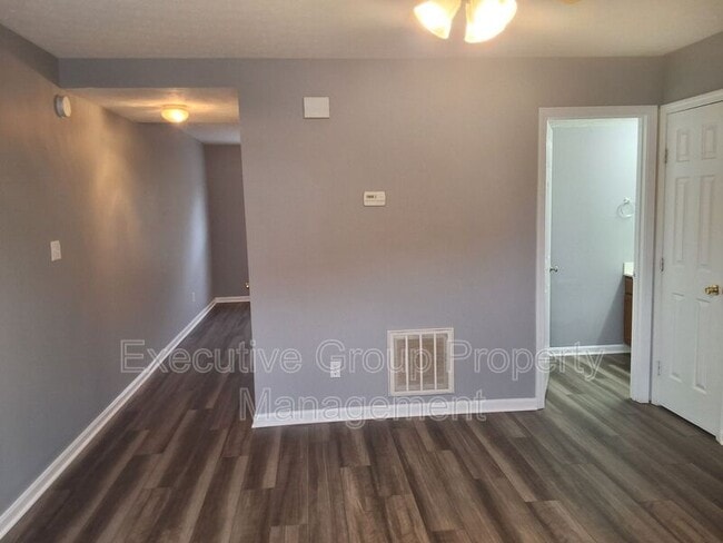 Building Photo - 1115-O CROWNE POINTE DRIVE