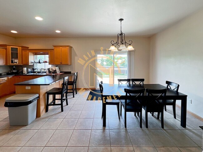 Foto del edificio - 2656 Cormier Rd