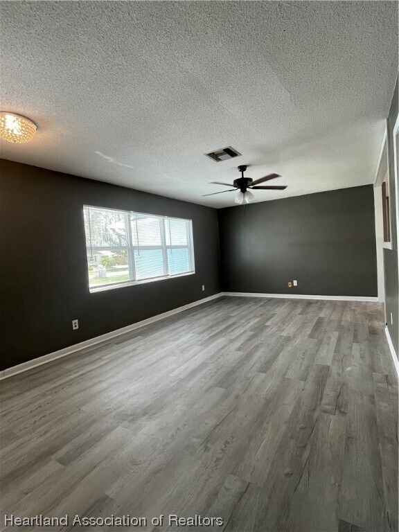 Foto del edificio - 505 Presley Blvd