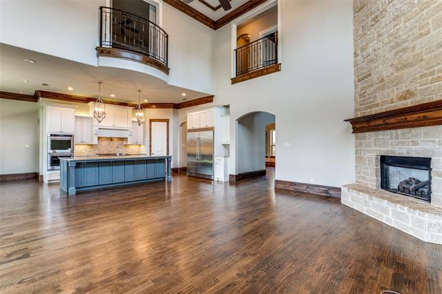 Foto del edificio - 2716 Lakeshore Dr