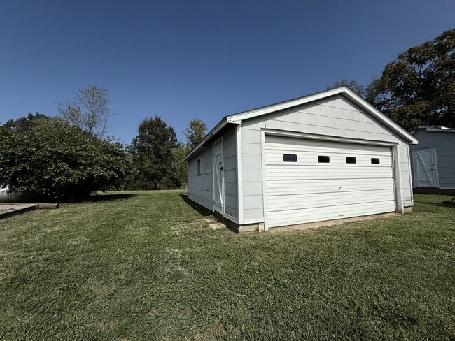 Foto del edificio - 383 Westover Rd
