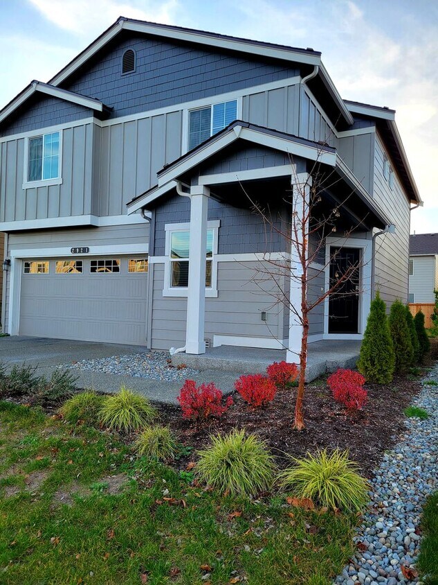Primary Photo - Beautiful home in excellent location!!!