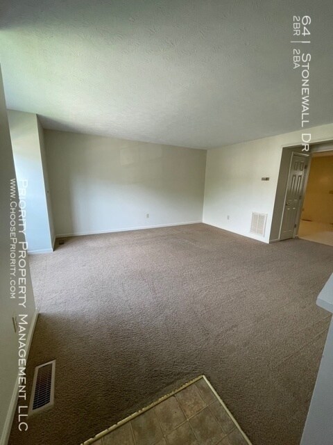 Foto del edificio - Stonewall Heights Townhome