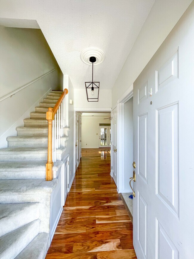 Foto del edificio - 1203 E 8th Ave