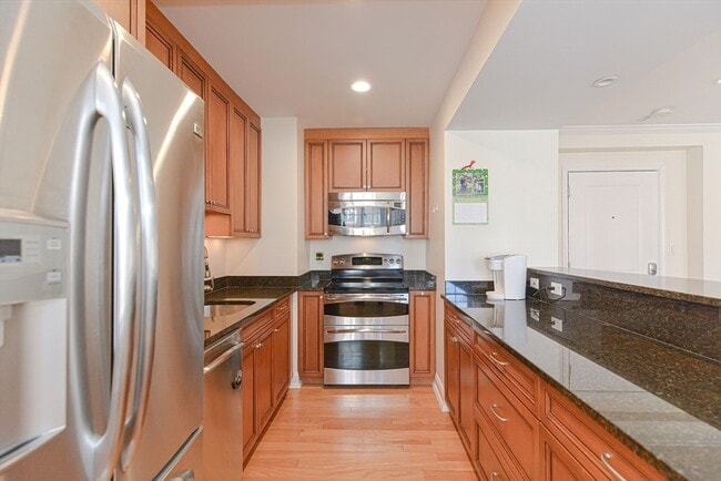 Building Photo - 20 Chapel St