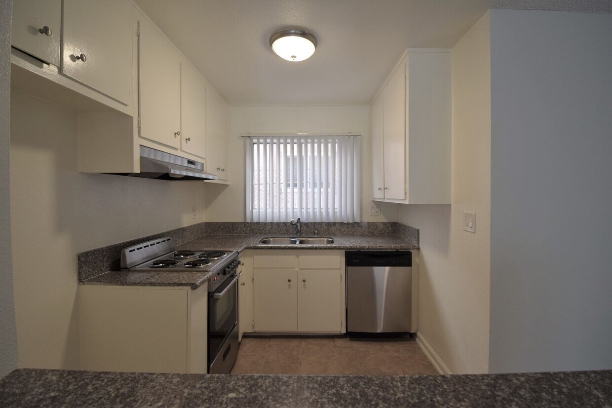 Foto principal - 5321-5325 Agnes Ave