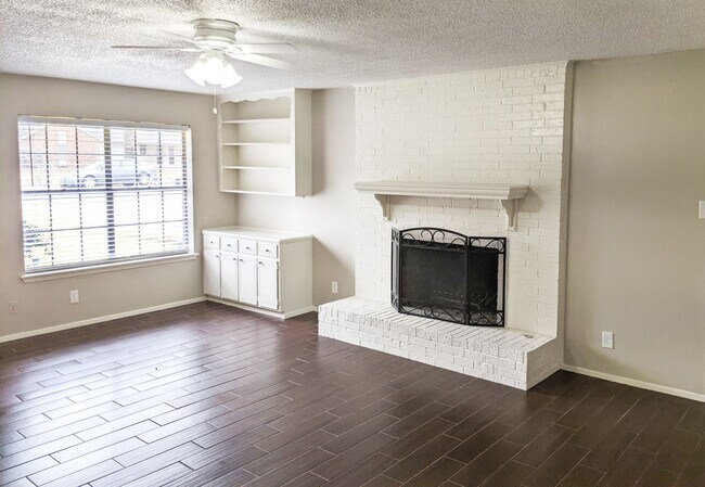 Foto del edificio - South Tyler - Updated 3 Bedroom, 2 Bath Du...