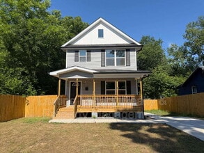 Building Photo - 2036 Harrison Ave