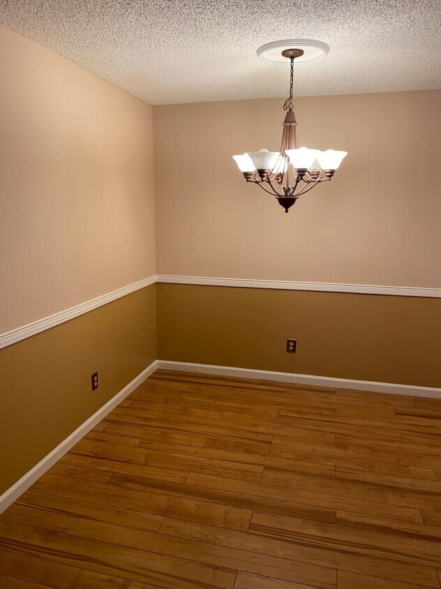 Foto principal - 13715 Richmond Park Dr N