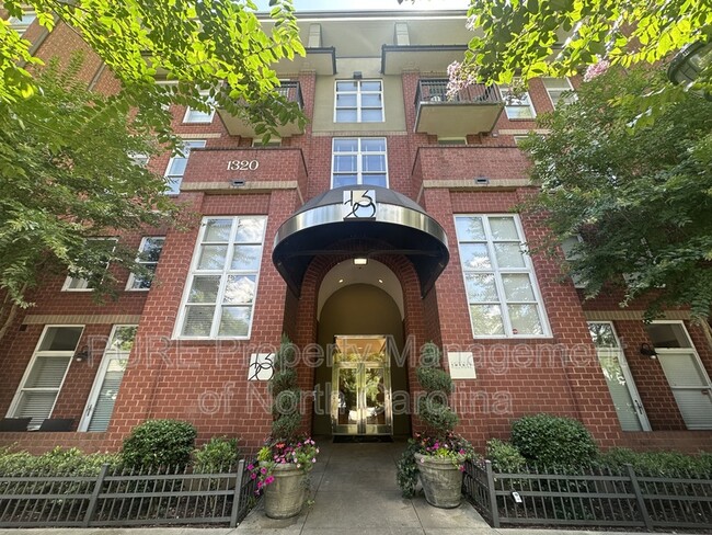 Building Photo - 1320 Fillmore Ave