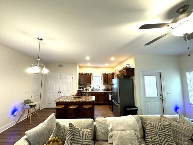 Building Photo - Beautiful Newly Built Home!