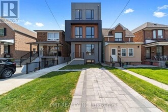 Building Photo - 531 Delaware Ave N
