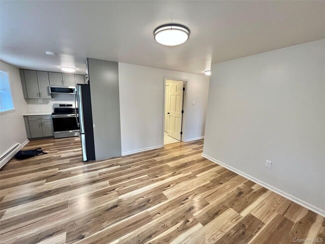 Building Photo - 24 Bonticou View Dr