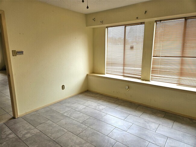 Foto del edificio - 8215 Summer Quail Dr