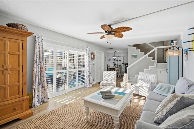 Foto del edificio - 5982 SE Riverboat Dr