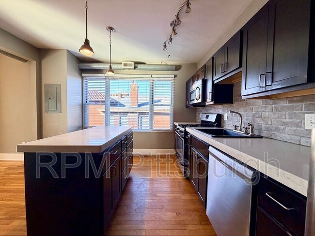 Foto del edificio - 6407 Bartlett St