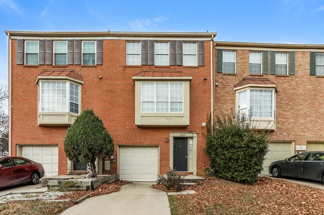 Photo - 8202 Ashford Blvd Townhome