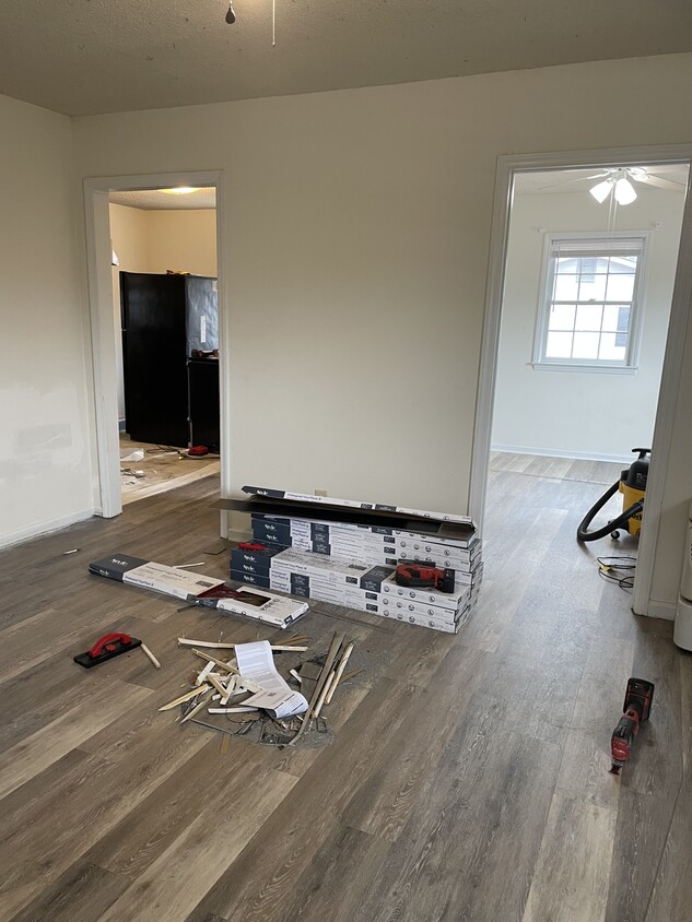 Building Photo - 5046 Crawford Rd