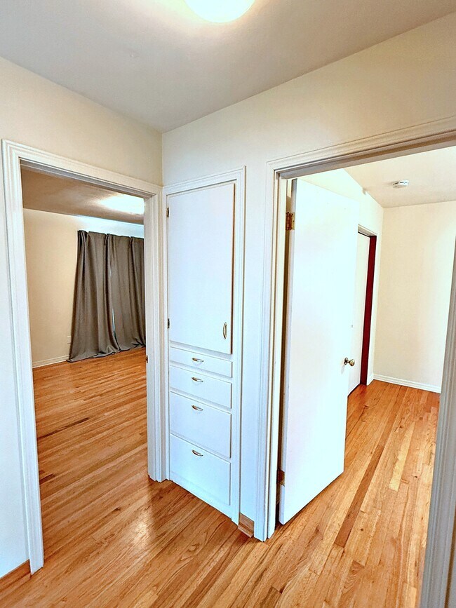 Foto del edificio - 8048 SE Ellis St