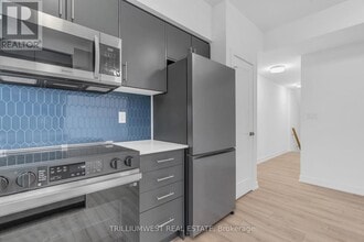 Building Photo - 940 St David St N Building Photo - 940 St David St N