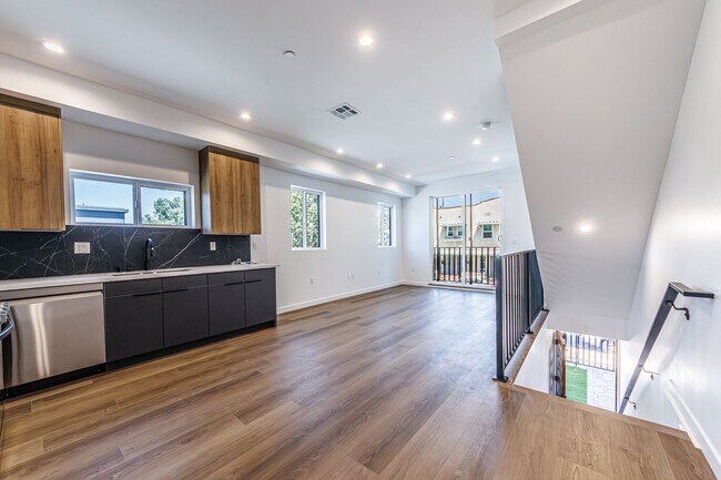 Foto del edificio - 5508 Barton Ave