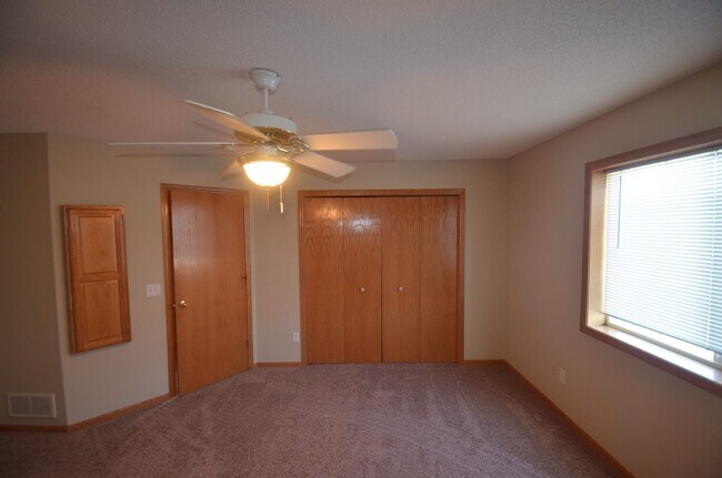 Foto del edificio - 12272 Quinn St NW