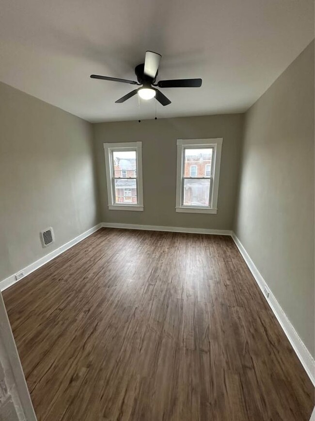 Foto del edificio - Cozy 3 Bedroom Home in East Baltimore