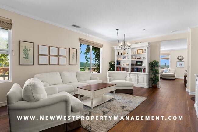 Foto del edificio - Renovated Carmel Valley 4 Bedroom at Costa...