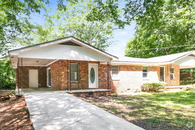 Building Photo - 5141 Hillside Dr NW
