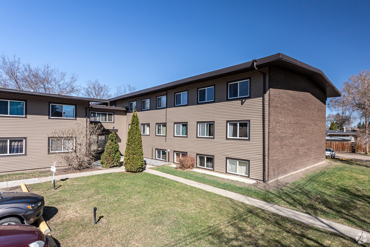 Building Photo - Creston House