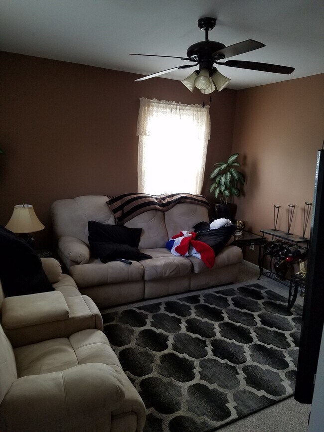 sala de estar - 95 Wayland Ave