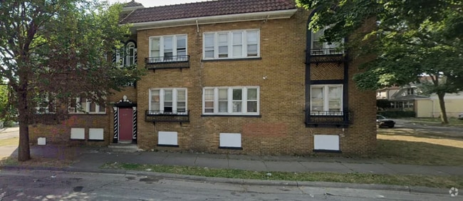 Building Photo - 1625 W Keefe Ave