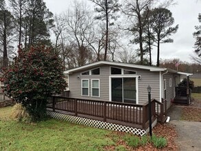 Building Photo - 2211 Circlestone Ct