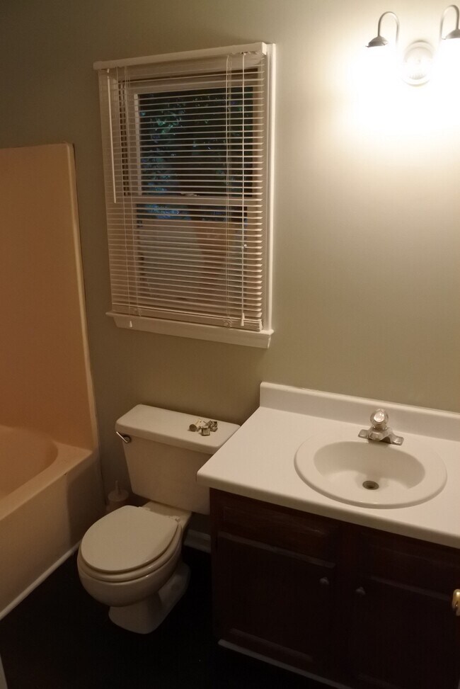 Baño - 3521 Greywood Drive