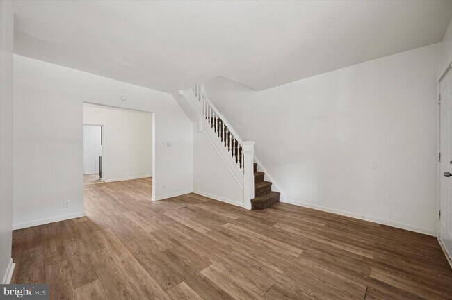 Foto del edificio - 5427 Delancey St