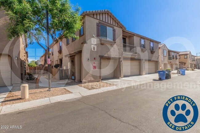 Foto del edificio - 8147 W Lynwood St