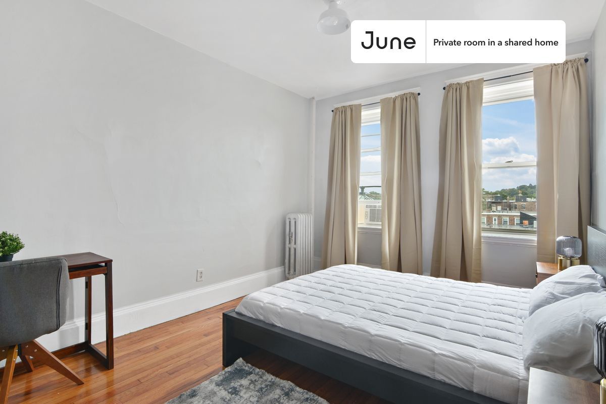 Private bedroom in 4 bed/1 bath Home - Private bedroom in 4 bed/1 bath Home