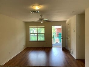 Building Photo - 317 Cherry St