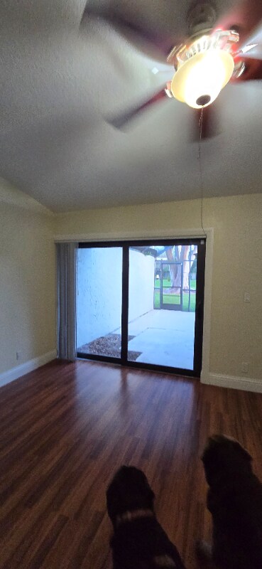 Foto del edificio - 22614 Vistawood Way