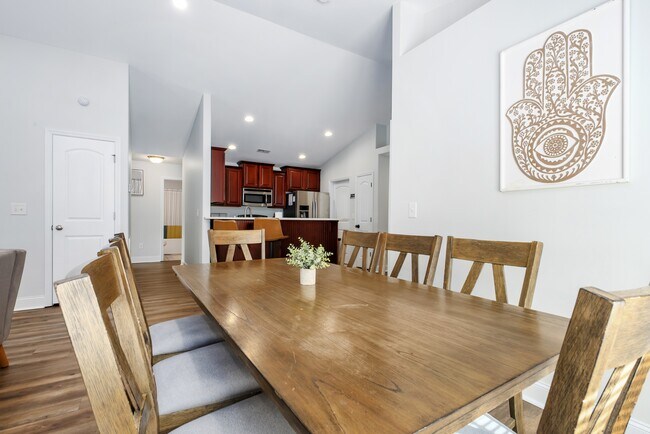 Building Photo - 265 Harold Murphy Dr