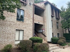 Building Photo - 2244 Castle Rock Square